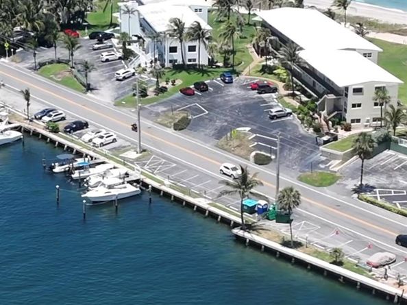 1039 Hillsboro Mile 22, Hillsboro Beach FL 33062