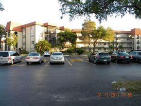 5961 N Falls Cir Drive 306, Lauderhill FL 33319