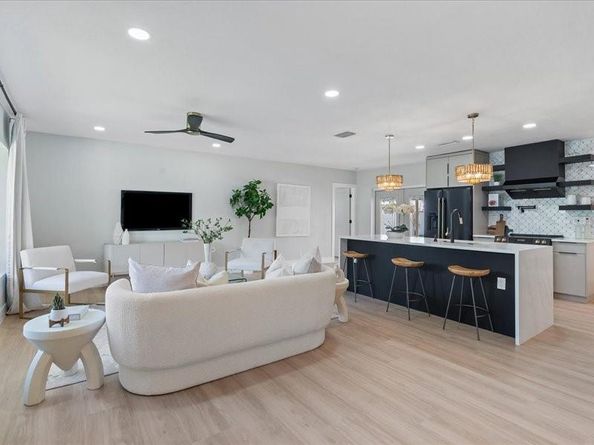 984 SW 7th St, Boca Raton FL 33486