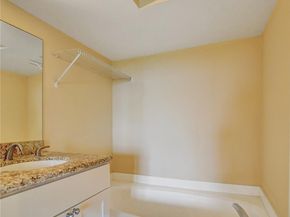 3530 Mystic Pointe Dr 2308, Aventura FL 33180