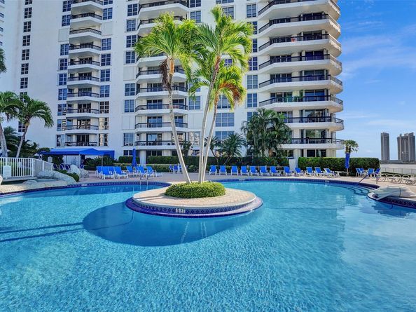 3530 Mystic Pointe Dr 2308, Aventura FL 33180