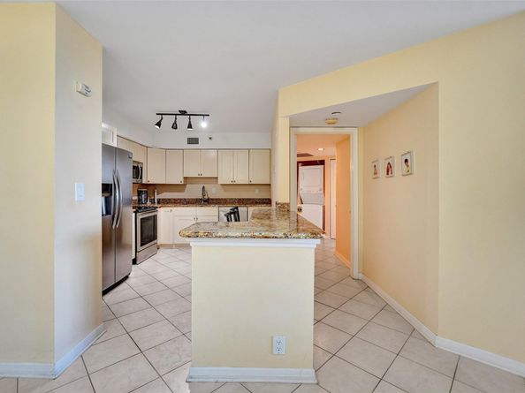 3530 Mystic Pointe Dr 2308, Aventura FL 33180