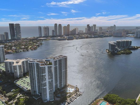 3530 Mystic Pointe Dr 2308, Aventura FL 33180