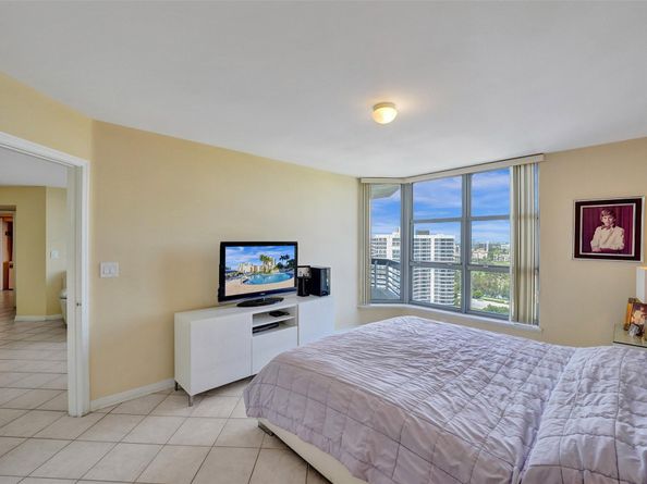 3530 Mystic Pointe Dr 2308, Aventura FL 33180