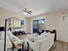 264 Springdale Circle, Palm Springs FL 33461