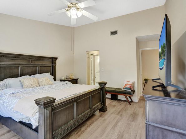 264 Springdale Circle, Palm Springs FL 33461
