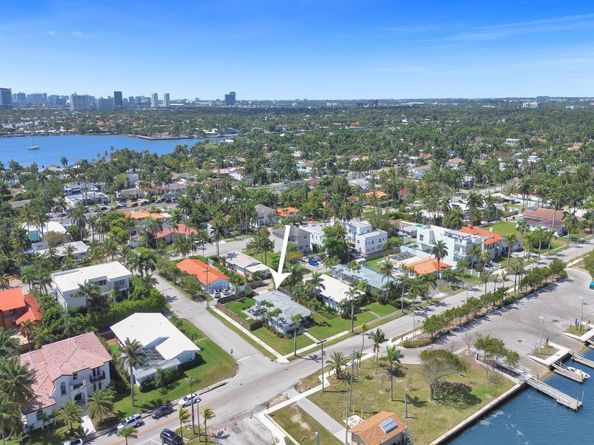 800 Polk St, Hollywood FL 33019