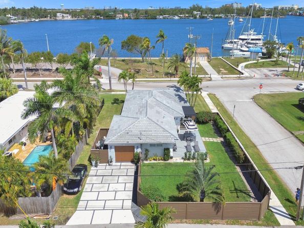 800 Polk St, Hollywood FL 33019