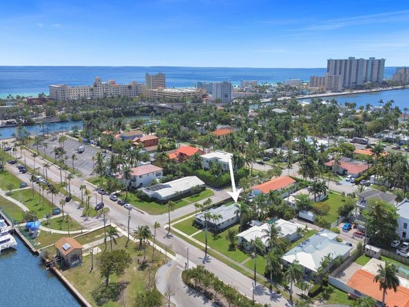 800 Polk St, Hollywood FL 33019