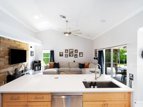 10665 NW 49th Pl, Coral Springs FL 33076