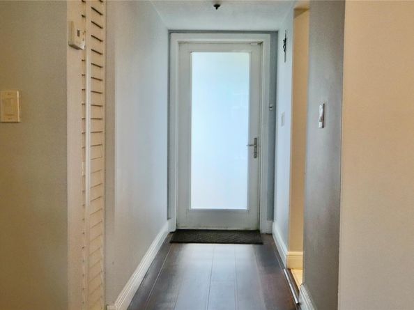 5985 Del Lago Cir 223, Sunrise FL 33313
