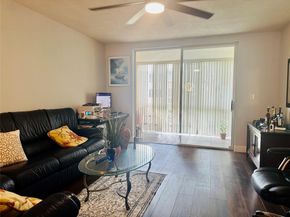 5985 Del Lago Cir 223, Sunrise FL 33313