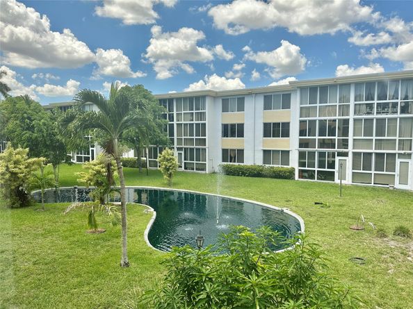 5985 Del Lago Cir 223, Sunrise FL 33313