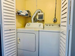 5985 Del Lago Cir 223, Sunrise FL 33313