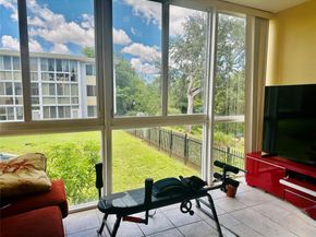5985 Del Lago Cir 223, Sunrise FL 33313