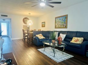 5985 Del Lago Cir 223, Sunrise FL 33313