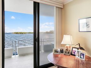2150 Ibis Isle Road 7, Palm Beach FL 33480