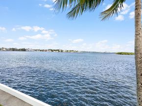 2150 Ibis Isle Road 7, Palm Beach FL 33480