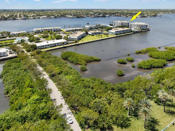 2150 Ibis Isle Road 7, Palm Beach FL 33480