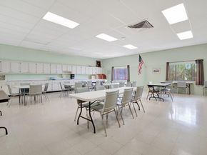3240 Lake Osborne Drive 205, Lake Worth Beach FL 33461