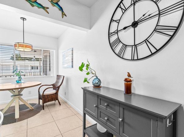 3240 Lake Osborne Drive 205, Lake Worth Beach FL 33461