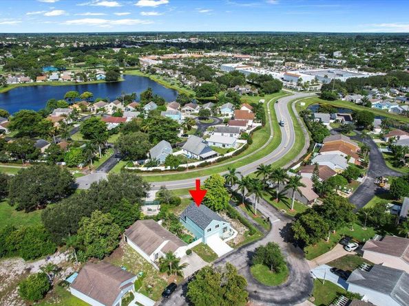 17 Paxford Lane, Boynton Beach FL 33426