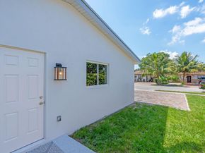 815 Hunter Street, West Palm Beach FL 33405