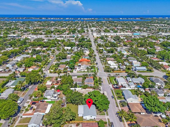815 Hunter Street, West Palm Beach FL 33405