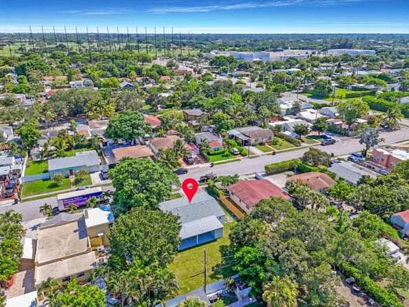 815 Hunter Street, West Palm Beach FL 33405