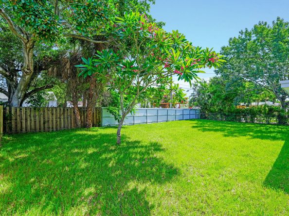 815 Hunter Street, West Palm Beach FL 33405