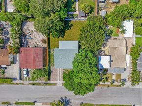 815 Hunter Street, West Palm Beach FL 33405