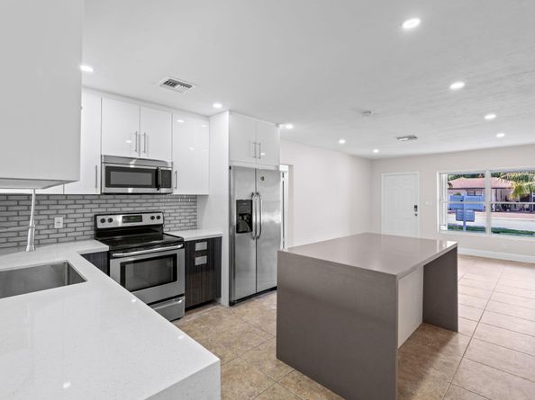 815 Hunter Street, West Palm Beach FL 33405