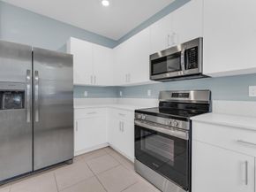 11883 NW 46th St, Coral Springs FL 33076