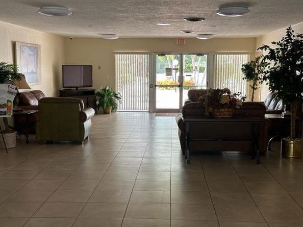 7705 NW 5th Ct 101, Margate FL 33063