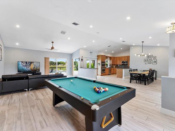 8684 SW 1st Pl, Coral Springs FL 33071