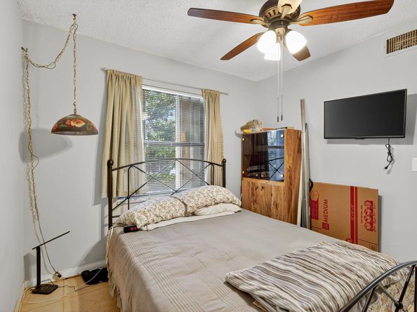 7142 Golf Colony Court 102, Lake Worth FL 33467