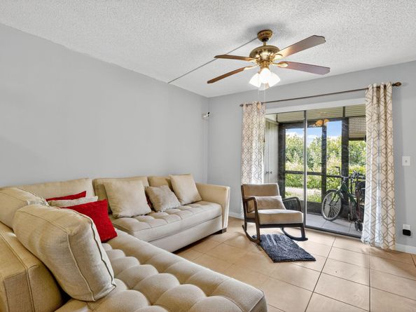 7142 Golf Colony Court 102, Lake Worth FL 33467