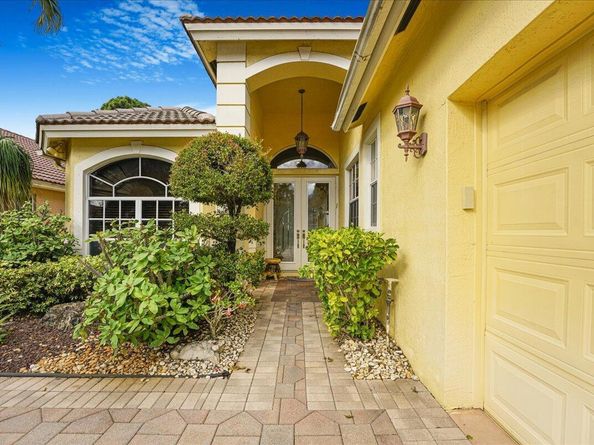 5605 Fountains Drive S, Lake Worth FL 33467