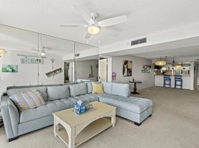 2401 Marina Isle 205 Way 205, Jupiter FL 33477