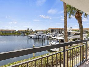 2401 Marina Isle 205 Way 205, Jupiter FL 33477