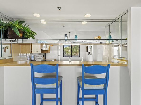 2401 Marina Isle 205 Way 205, Jupiter FL 33477