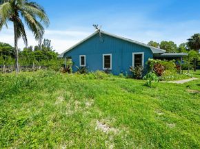 2587 E Road, Loxahatchee Groves FL 33470