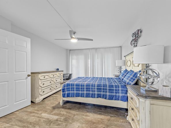3871 Via Poinciana 201, Lake Worth FL 33467