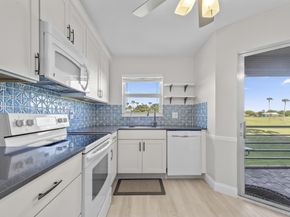 3871 Via Poinciana 201, Lake Worth FL 33467