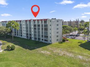 3871 Via Poinciana 201, Lake Worth FL 33467