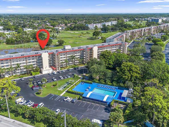3871 Via Poinciana 201, Lake Worth FL 33467