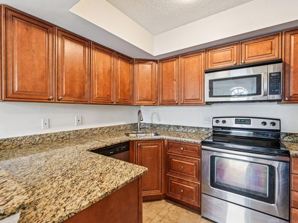 4075 Village Drive B, Delray Beach FL 33445