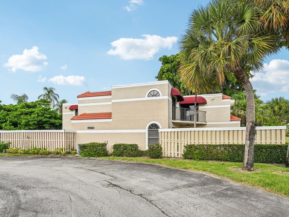 4075 Village Drive B, Delray Beach FL 33445