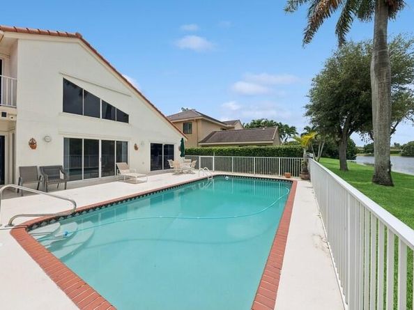 8879 Indian River Run, Boynton Beach FL 33472