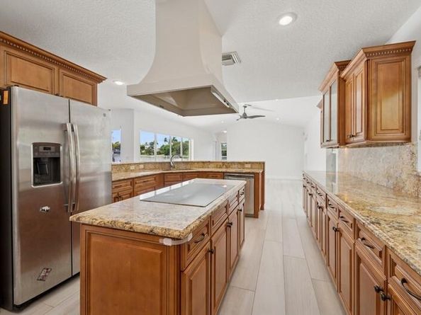 8879 Indian River Run, Boynton Beach FL 33472